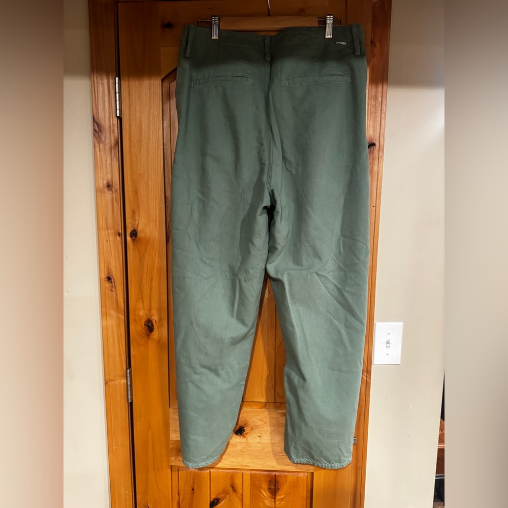 MOTHER pleated chute prep flood
“whoops-a-daisy” - Picture 2 of 12